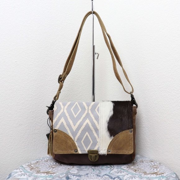 🆕Myra Bag Canvas Messenger Bag Cowhide Purse - Picture 2 of 8